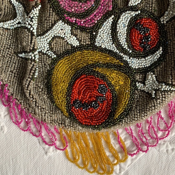 Beaded bag with Bakelite frame - Picture 5 of 7